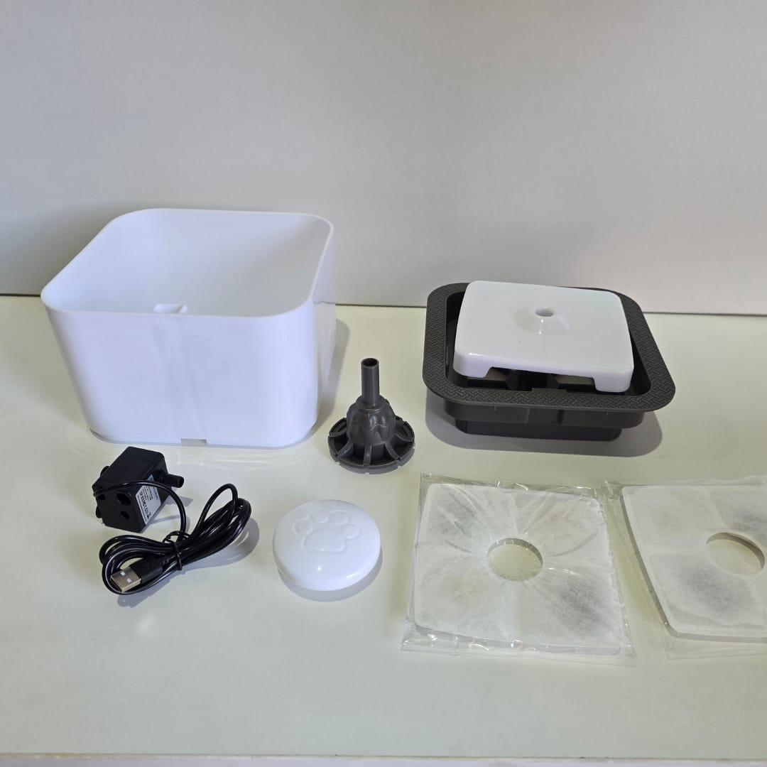 Fuente de Agua para Mascota 2.5 L